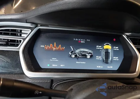 2013 Tesla Model S Performance z USA, uszkodzony, nr VIN 5YJSA1DP0DFP21364